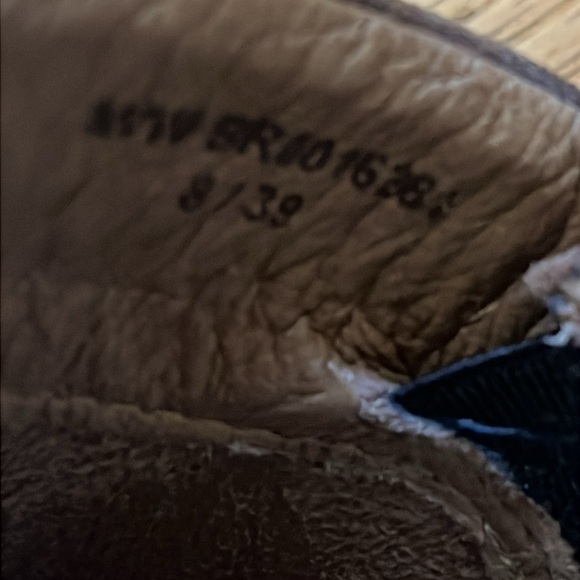 Born Bailie Clogs - Picture 5 of 5